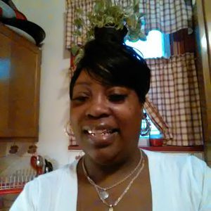 Meet your Posher, Denise